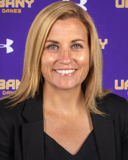 Colleen Mullen Headshot