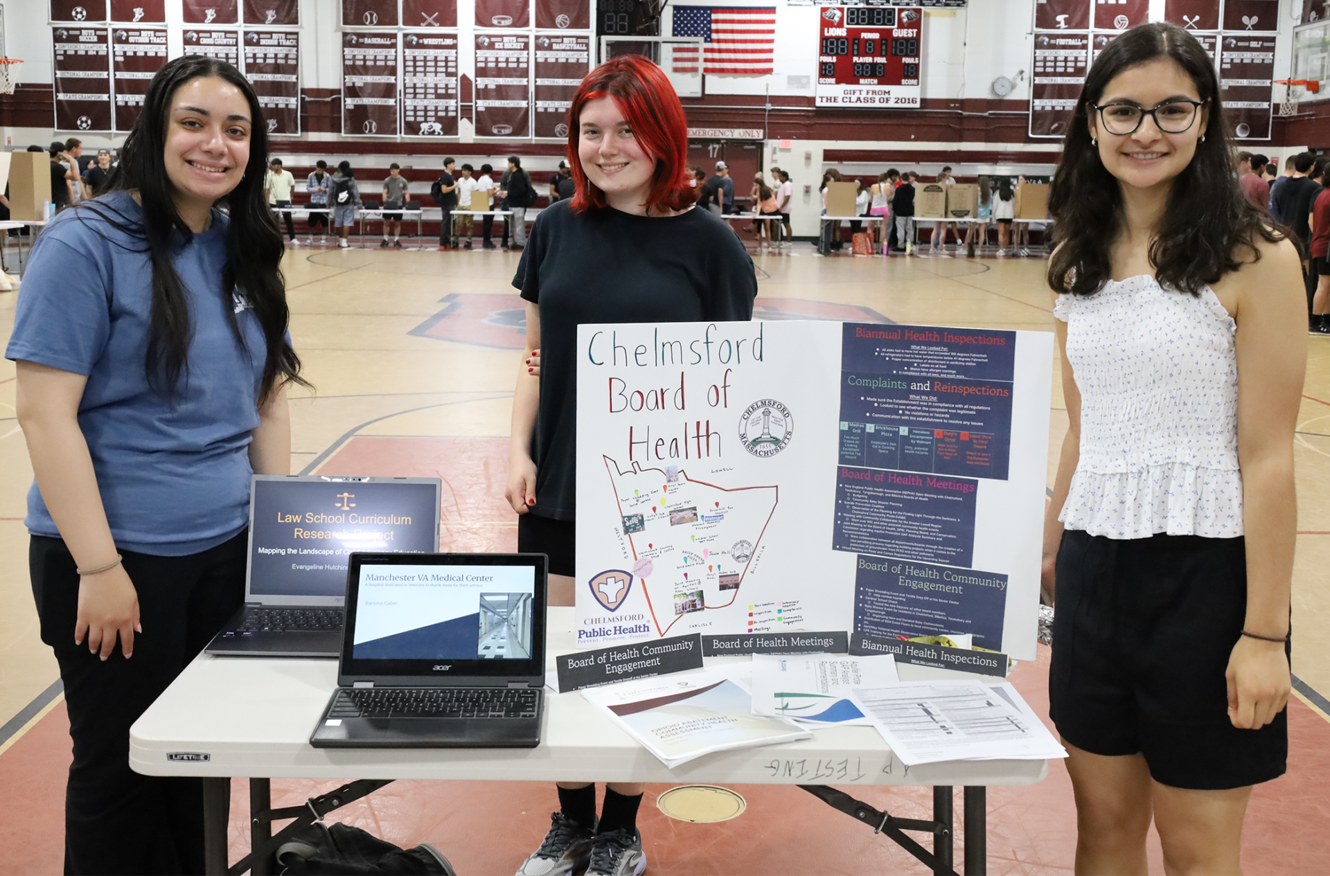 CHS Senior Internship Exhibition 2026 Chelmsford High School's Senior Internship Exhibition was held on Thursday, May 28, 2026. The event allows members of the senior class who held internships this spring to visually display their workplace experiences for the junior class and interested faculty.