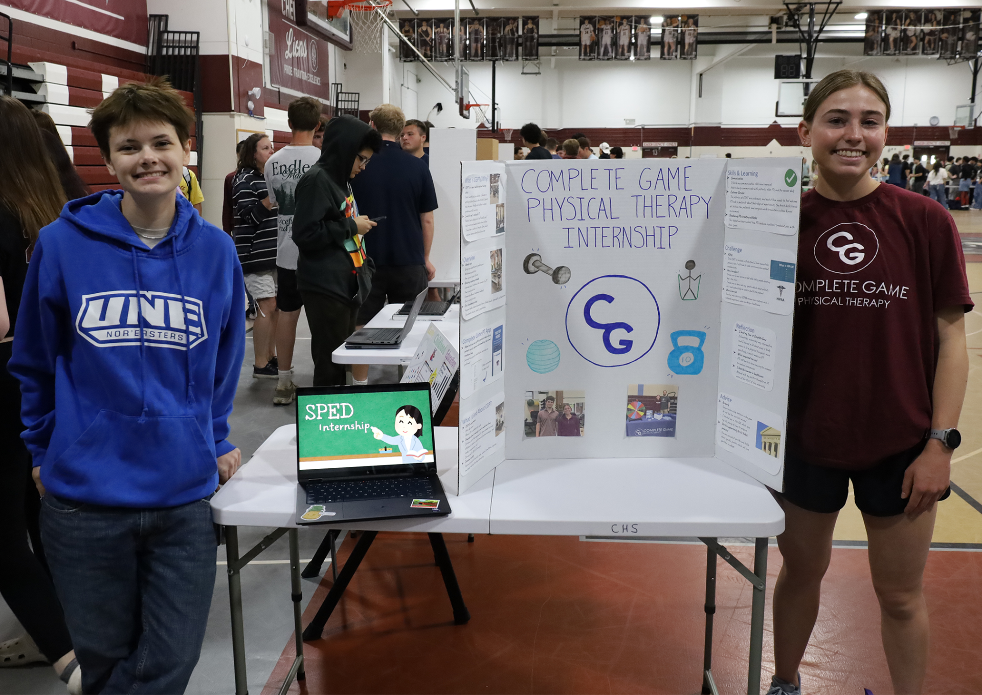 CHS Senior Internship Exhibition 2026 Chelmsford High School's Senior Internship Exhibition was held on Thursday, May 28, 2026. The event allows members of the senior class who held internships this spring to visually display their workplace experiences for the junior class and interested faculty.
